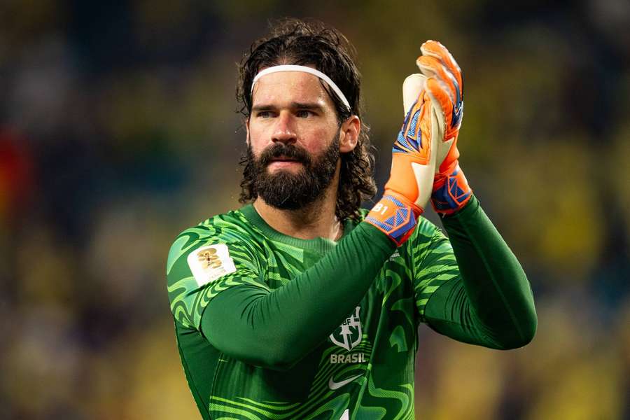 Friedel backs Alisson to keep his spot at Liverpool: Mamardashvili will have to wait! Friedel backs Alisson to keep his spot at Liverpool: Mamardashvili will have to wait!