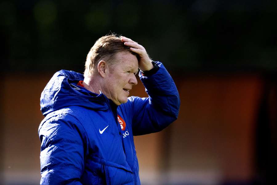 Ronald Koeman mist een aantal spelers met blessures en riep twee debutanten op