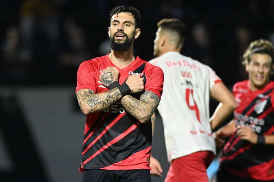 Mastriani fez gol e sofreu pênalti na vitória em Bragança Paulista