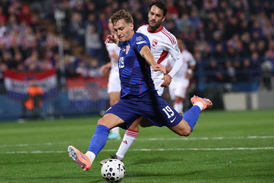 Toni Fruk ao serviço da seleção