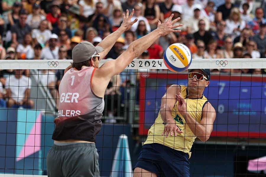 A dupla brasileiro caiu no primeiro duelo de mata-mata