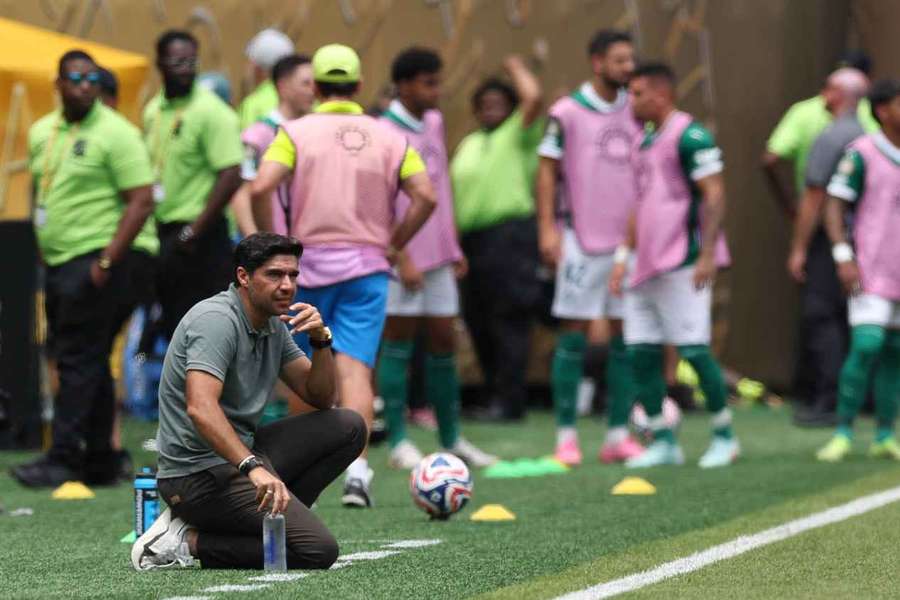 Palmeiras, de Abel, soube sofrer novamente