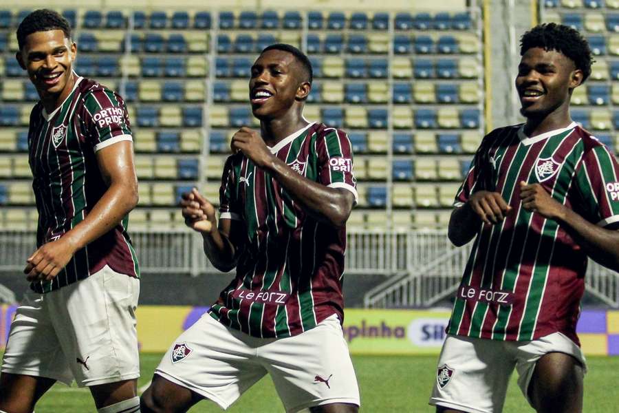 Fluminense passou pelo Referência nos pênaltis Fluminense passou pelo Referência nos pênaltis