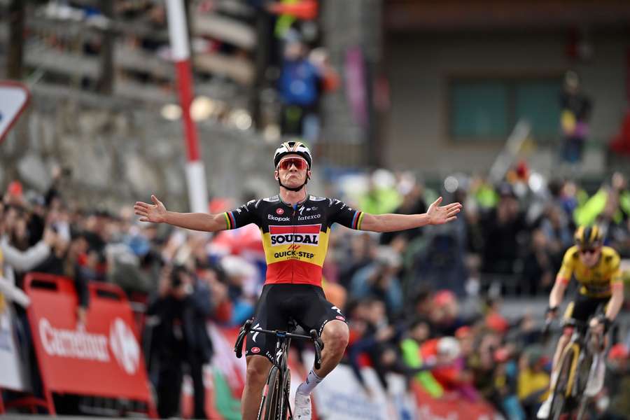 Remco Evenepoel kwam als eerste over de finish na de 3e etappe