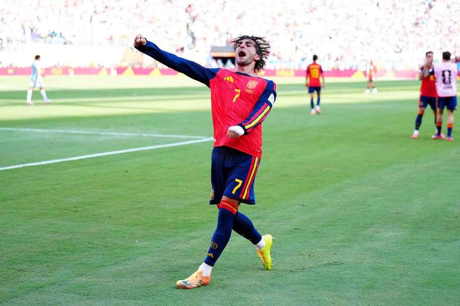 Ferran Torres slaví gól ve finále MS. Ferran Torres slaví gól ve finále MS.