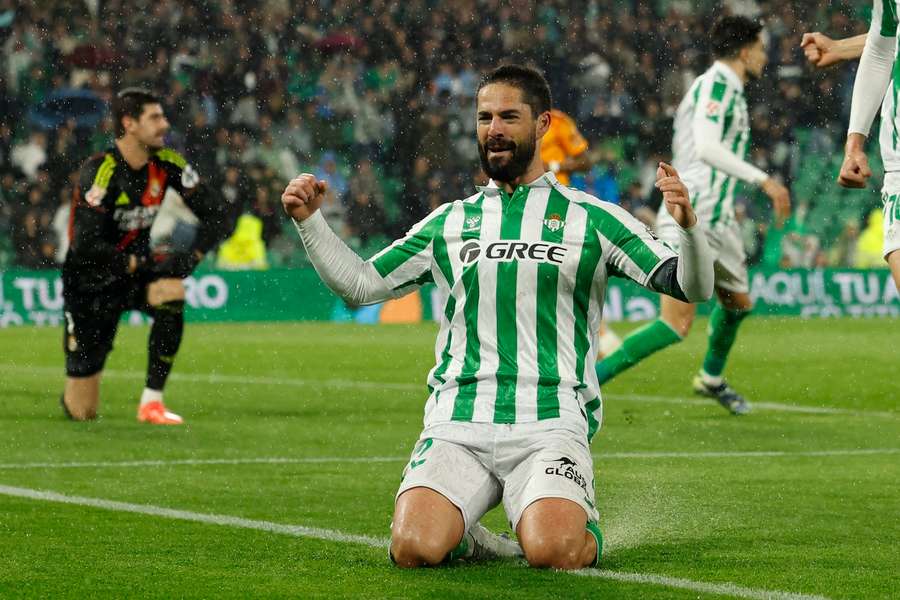 Isco si proti Realu Madrid připsal gól a asistenci.