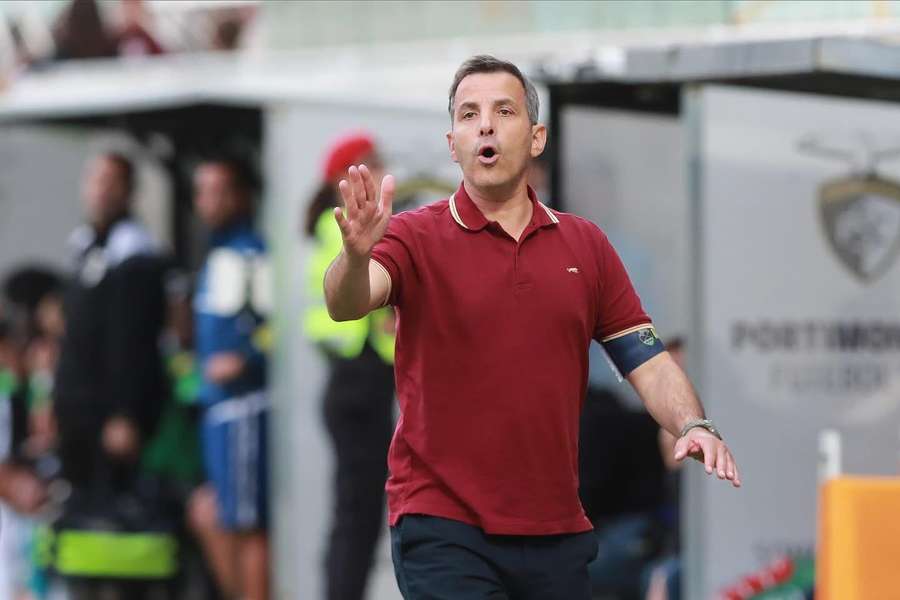 Primeira experiência de Marco Alves como treinador principal