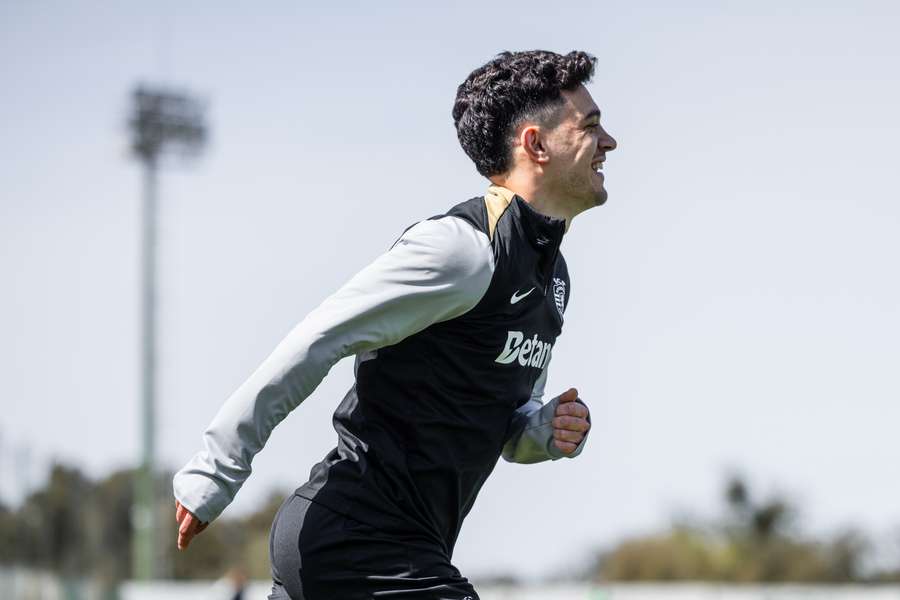 Pedro Gonçalves no treino desta terça-feira do Sporting