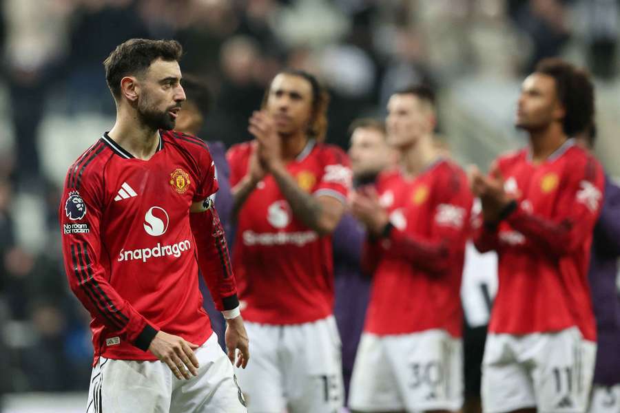 Man Utd players: We let Carrick down Man Utd players: We let Carrick down