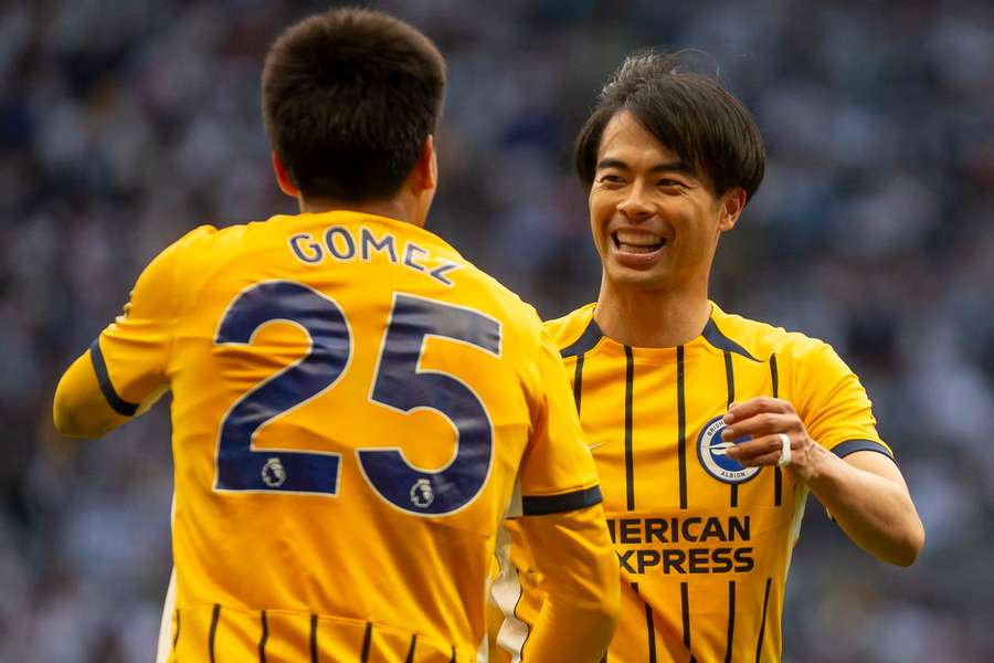 Mitoma em ação pelo Brighton Mitoma em ação pelo Brighton
