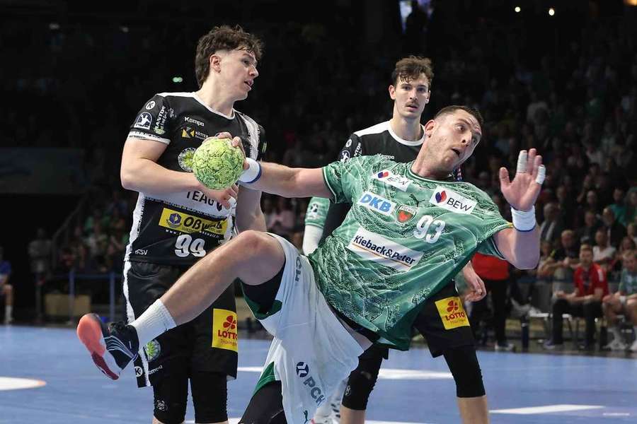 Die Füchse Berlin gewinnen erwartet deutlich gegen Eisenach. Die Füchse Berlin gewinnen erwartet deutlich gegen Eisenach.