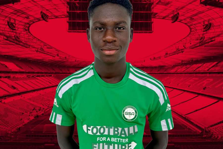 DONE DEAL: Bayern Munich sign Gambian prospect Sapoko Ndiaye DONE DEAL: Bayern Munich sign Gambian prospect Sapoko Ndiaye