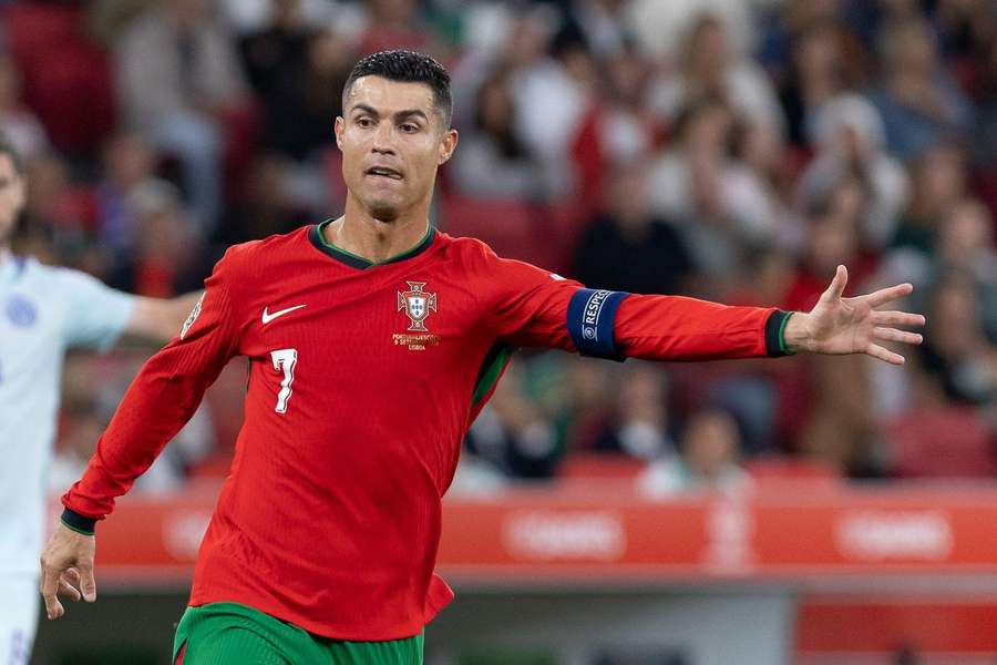 Cristiano Ronaldo ist Kapitän der portugiesischen Nationalmannschaft.