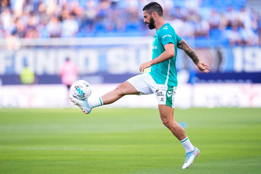 Isco zase skončil na maródke.