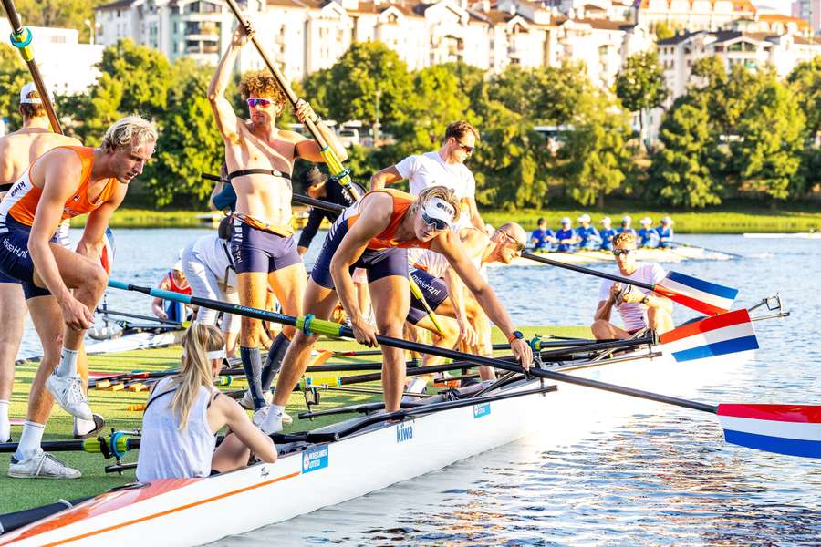 De mannen van de Holland Acht wonnen zilver in Belgrado