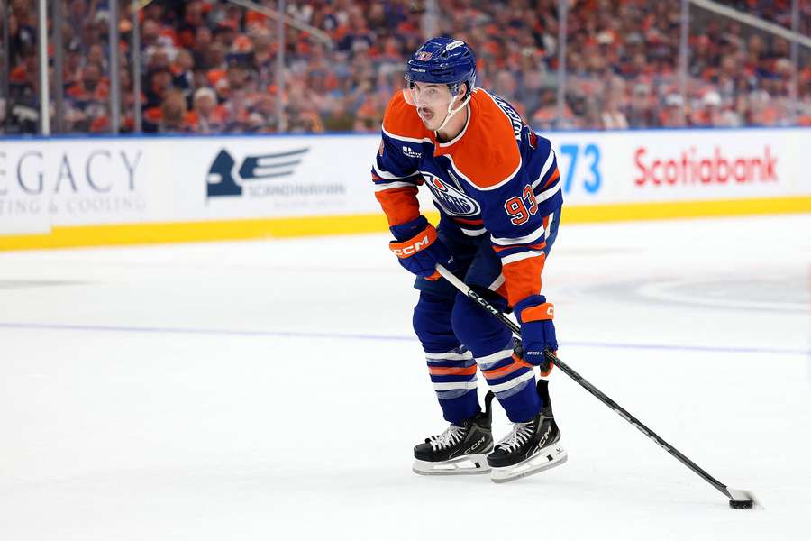 Ryan Nugent-Hopkins handles the puck during Game 2 of the 2025 NHL Stanley Cup Finals