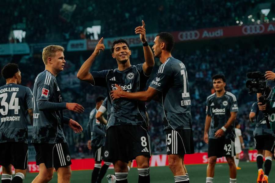 Jogo da Bundesliga teve goleada dos dois lados