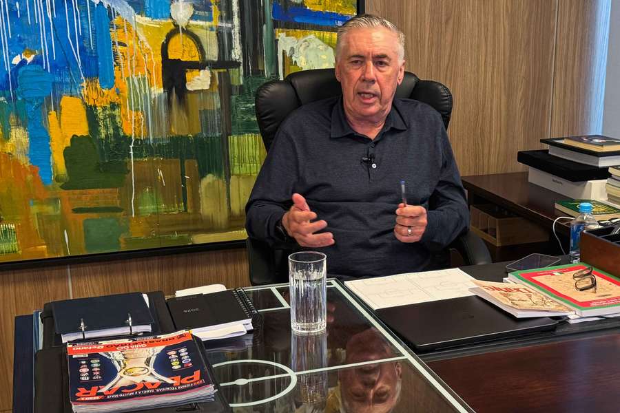 Ancelotti prodloužil s Brazílií.