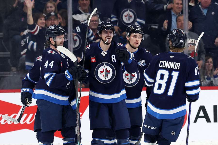 Scheifele se mohl radovat z vítězství Winnipegu.