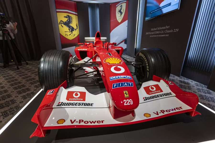 Michael Schumacher venceu 5 dos 6 GPs de 2003 com essa Ferrari modelo F2003-GA