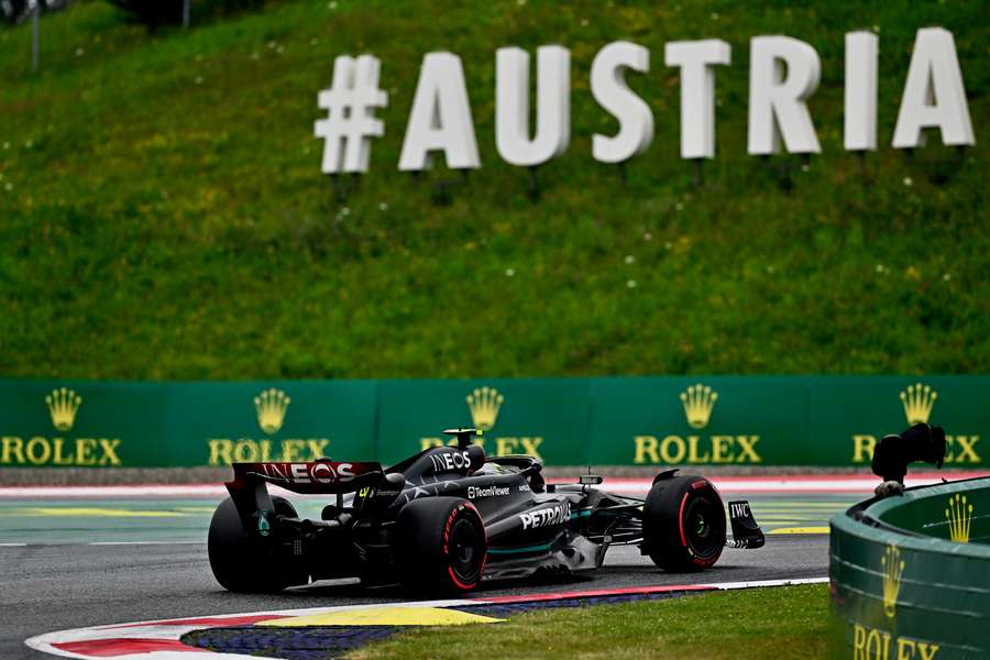 Rekordweltmeister Lewis Hamilton hatte seine liebe Not mit den Track-Limits.