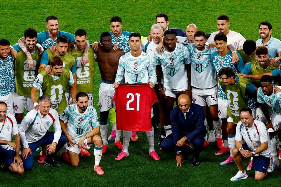Jogadores de Portugal prestaram homenagem a Diogo Jota Jogadores de Portugal prestaram homenagem a Diogo Jota