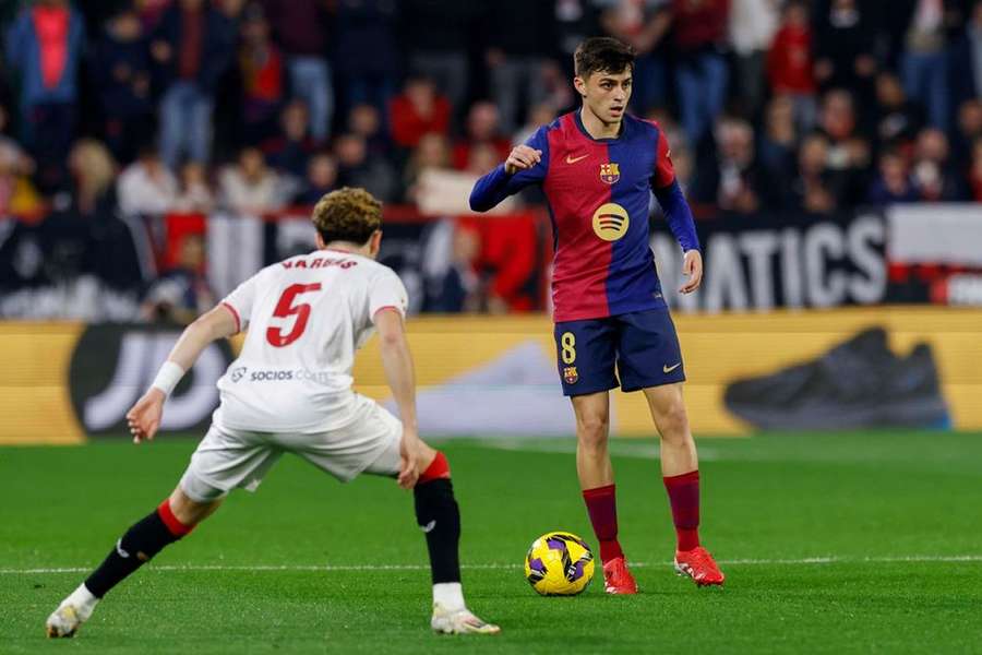 Pedri ao serviço do Barcelona