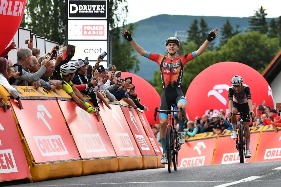 Słoweniec Matej Mohoric wygrał w Karpaczu, Kwiatkowski trzeci w Tour de Pologne