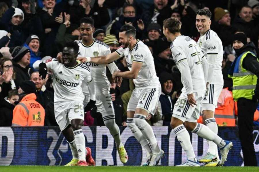 Leeds thrash Cardiff to book place in fourth round of FA Cup