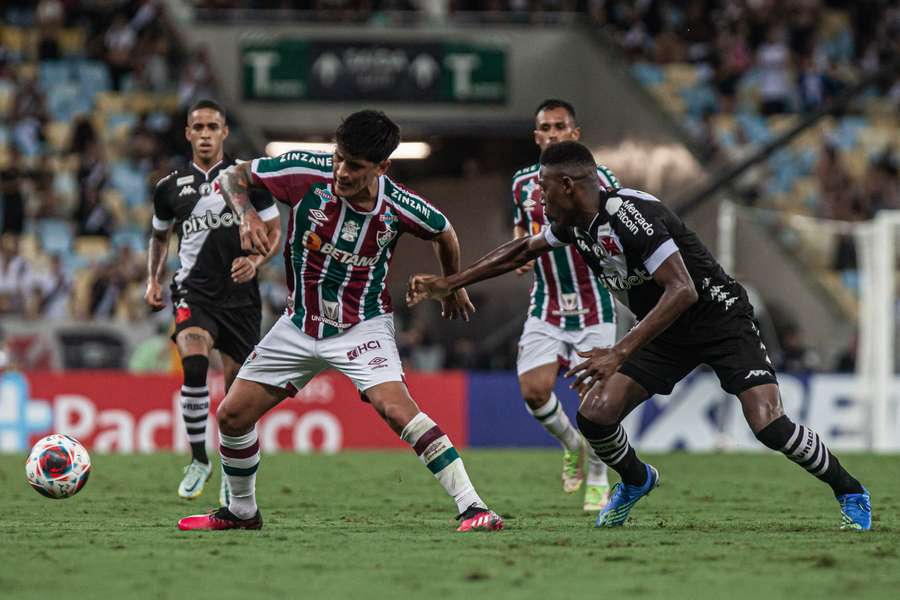 Flu venceu Vasco no Carioca com dois gols de Cano