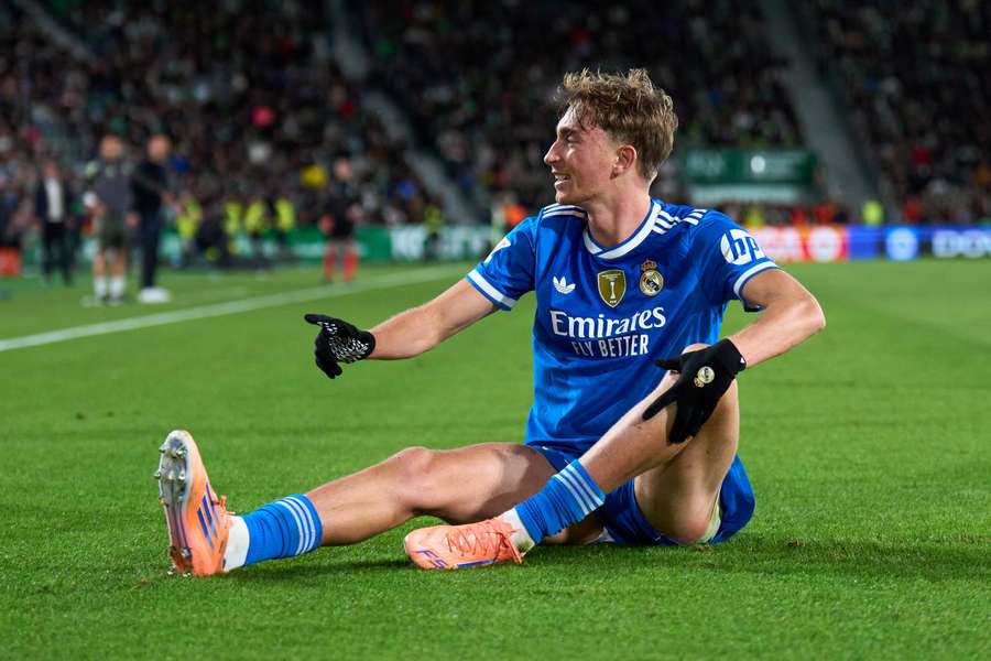 Dean Huijsen Dean Huijsen