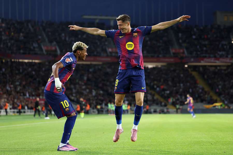 Lewandowski fez o gol da virada do Barça contra a Real Sociedad Lewandowski fez o gol da virada do Barça contra a Real Sociedad