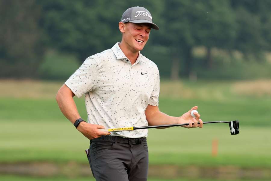 Ein gerührter Vincent Norrman nach seinem Sieg bei den Barbasol Championship. Ein gerührter Vincent Norrman nach seinem Sieg bei den Barbasol Championship.