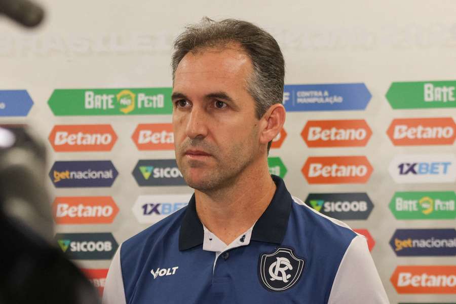 Remo anuncia demissão de Léo Condé Remo anuncia demissão de Léo Condé