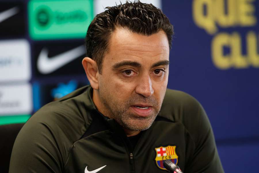 Xavi bleibt Trainer beim FC Barcelona.