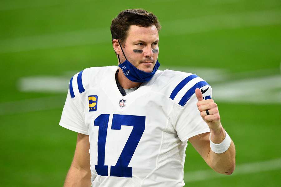 Indianapolis Colts QB Phillip Rivers gives a thumbs up (2020) Indianapolis Colts QB Phillip Rivers gives a thumbs up (2020)