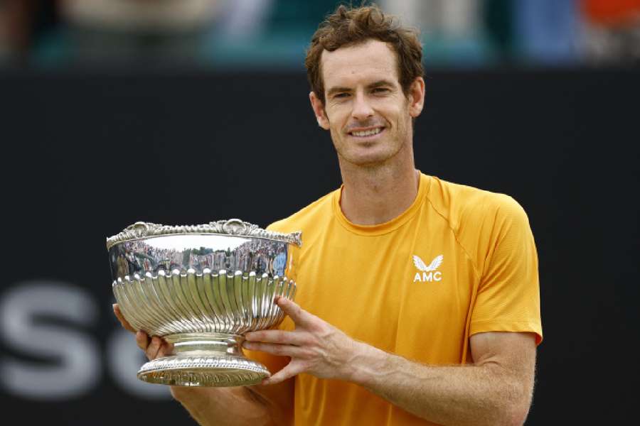 Murray celebrates his second consecutive title after a convicining win and performance agianst French youngster Arthur Cazaux.