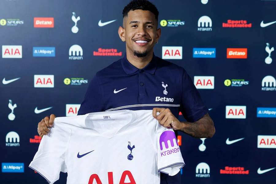 Savinho dołączył do Tottenhamu