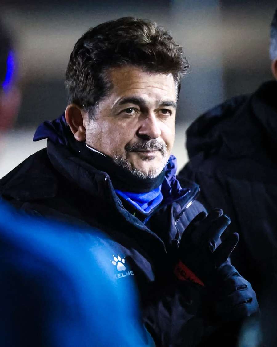 Antes do início do conflito, Al-Hussein de Ney Franco (foto) liderava o Campeonato Jordaniano