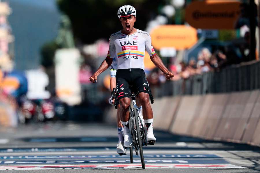 Jhonatan Narváez consigue su tercera victoria de etapa en el Giro 2026