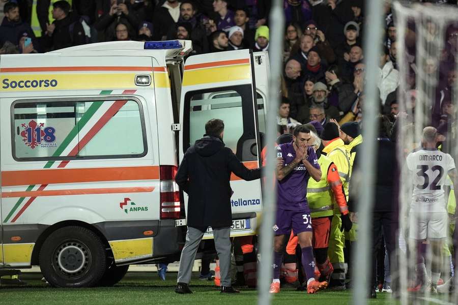 Bove, trasladado en ambulancia a un hospital