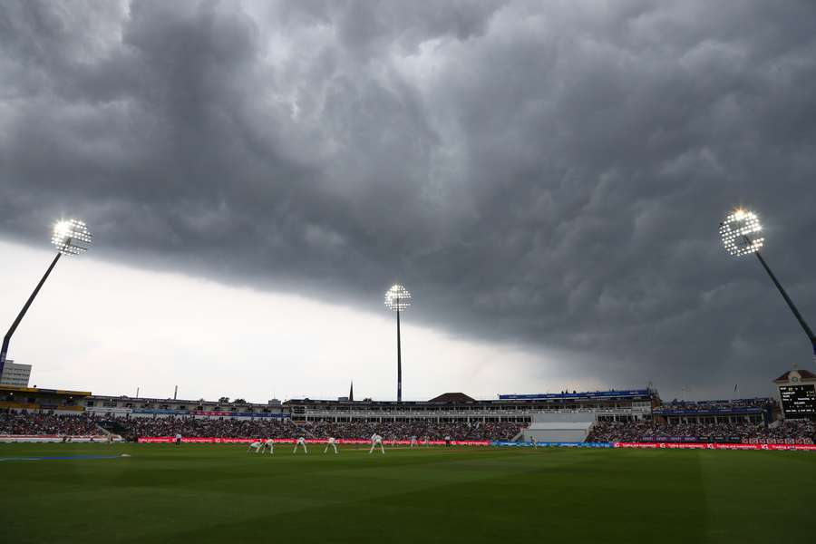 Australia bowl under heavy cloud cover on day three