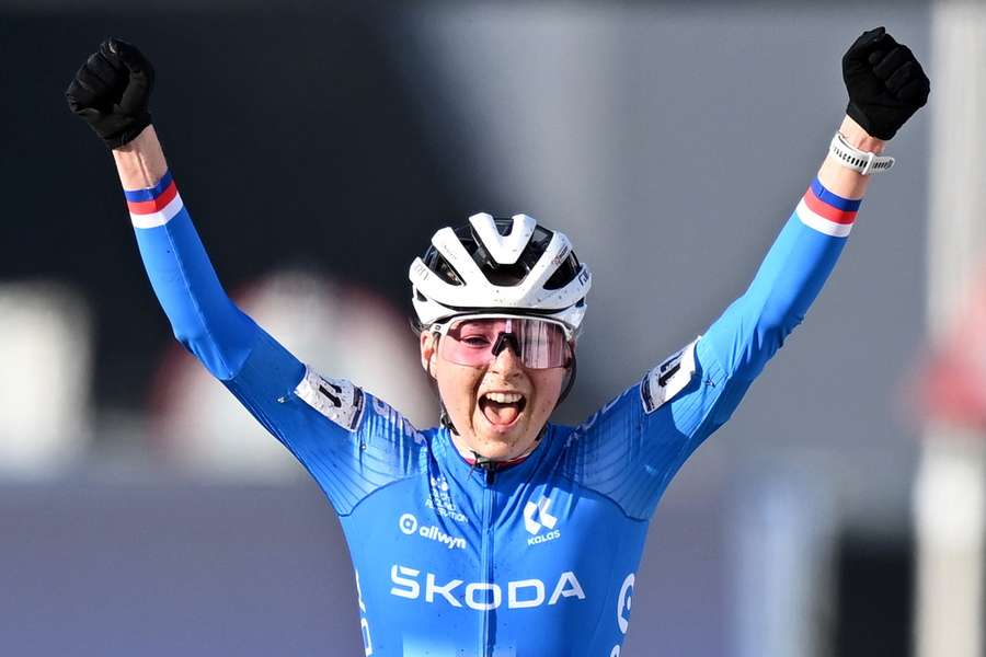 Bukovská získala na juniorském MS zlato.