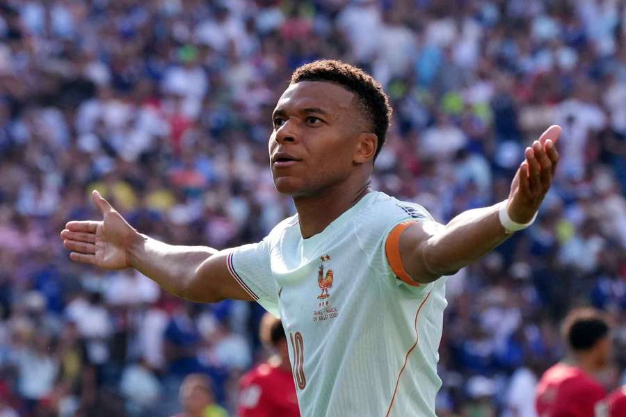 Maroko bez szans, ale Francja bez Mbappe - awans do półfinału i niepewność w Bostonie Maroko bez szans, ale Francja bez Mbappe - awans do półfinału i niepewność w Bostonie