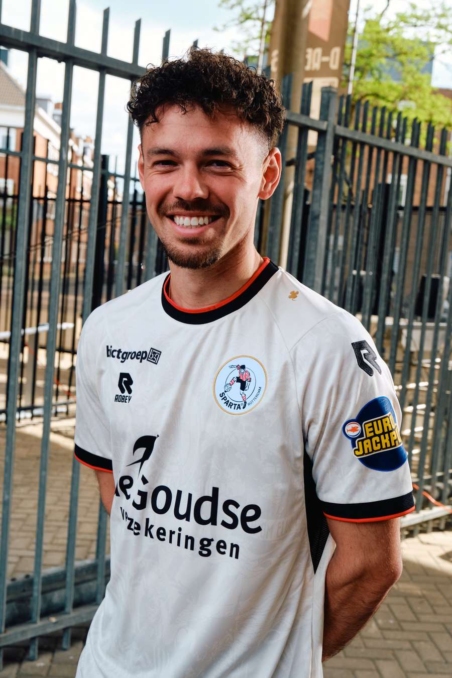 Sparta's third kit