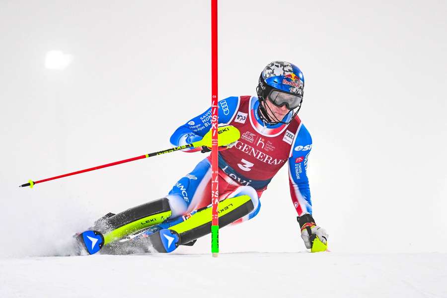 Francuz Clement Noel wygrał slalom w Levi. Jędrzej Jasiczek bez awansu