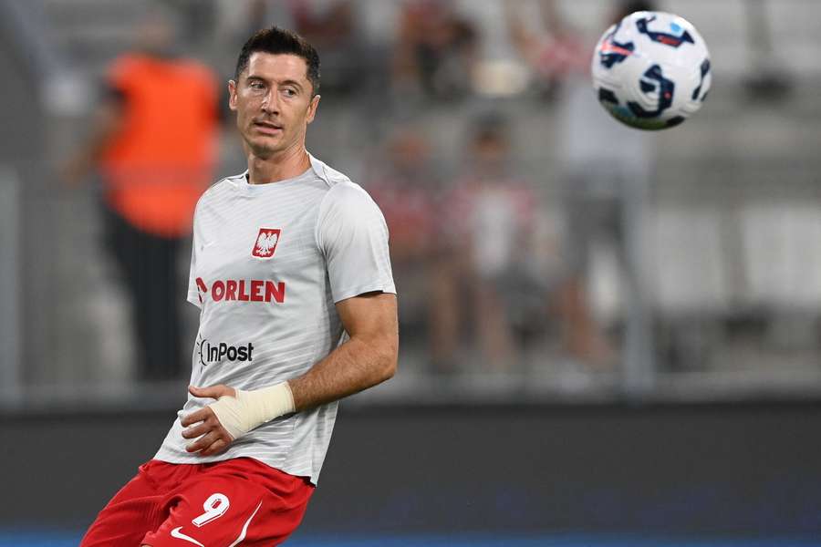 Robert Lewandowski piłkarzem roku w plebiscycie tygodnika "Piłka Nożna"