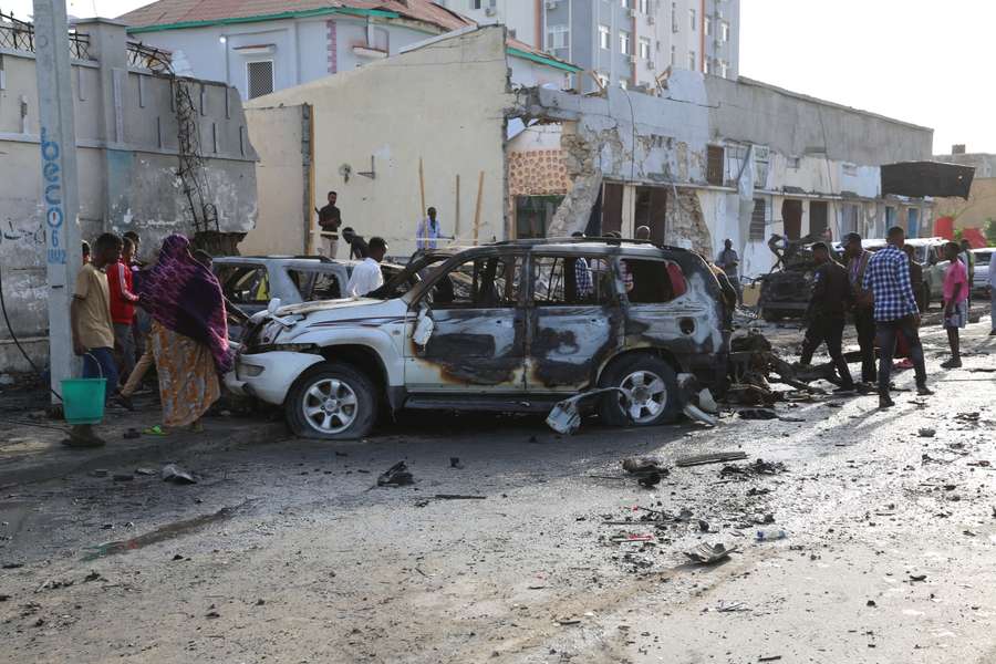 O carro-bomba que explodiu em Mogadíscio