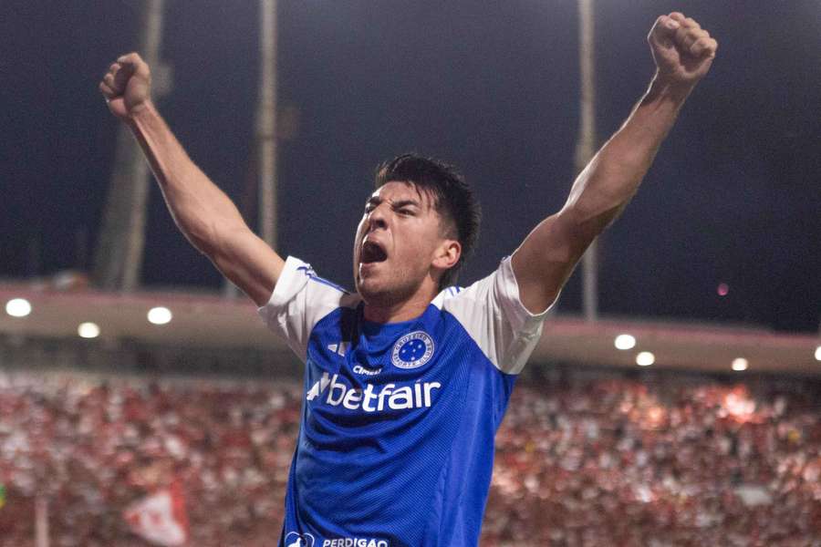 Lucas Villalba foi o autor do primeiro golo do Cruzeiro no Rei Pelé