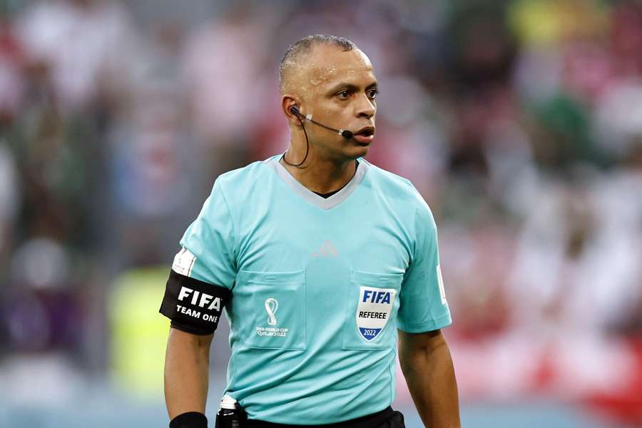 A abertura da Copa do Mundo terá arbitragem brasileira A abertura da Copa do Mundo terá arbitragem brasileira